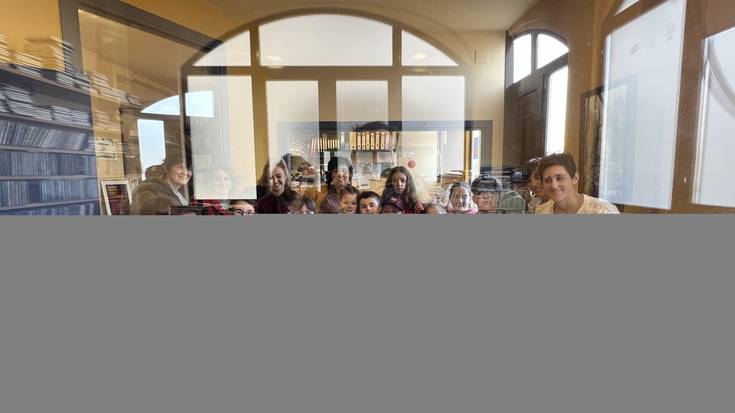 Oronoz Mugairiko eskolako ikasleen irratsaioa