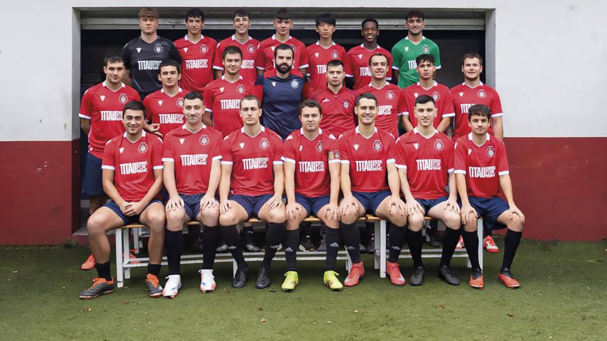 Errekako bi eskubaloi talde nagusiek lider akitu dute urtea