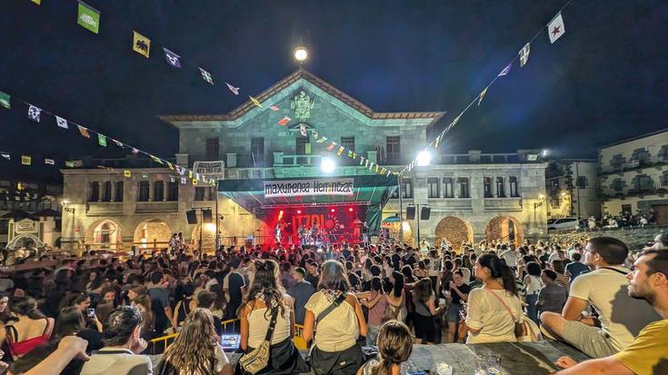 Larunbatean hasi eta zazpi egunez luzatuko da pesta giroa Leitzan