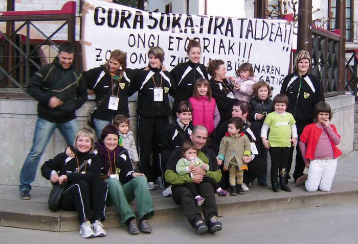 Emakumeen sokatira taldea berriz ere atera nahi du Beti Gaztek