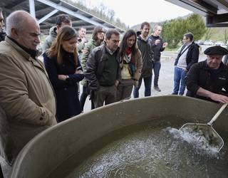 Ingurumen Departamentuak 456.796 euro inbertitu ditu Oronoz-Mugairiko arrain haztegia berritzeko