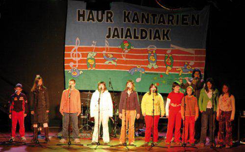  Haur kantari jaialdian izena emateko epea otsaileko azken astean itxiko da
