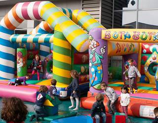 Haurrentzako puzgarriak izanen dituzte bihar Beran