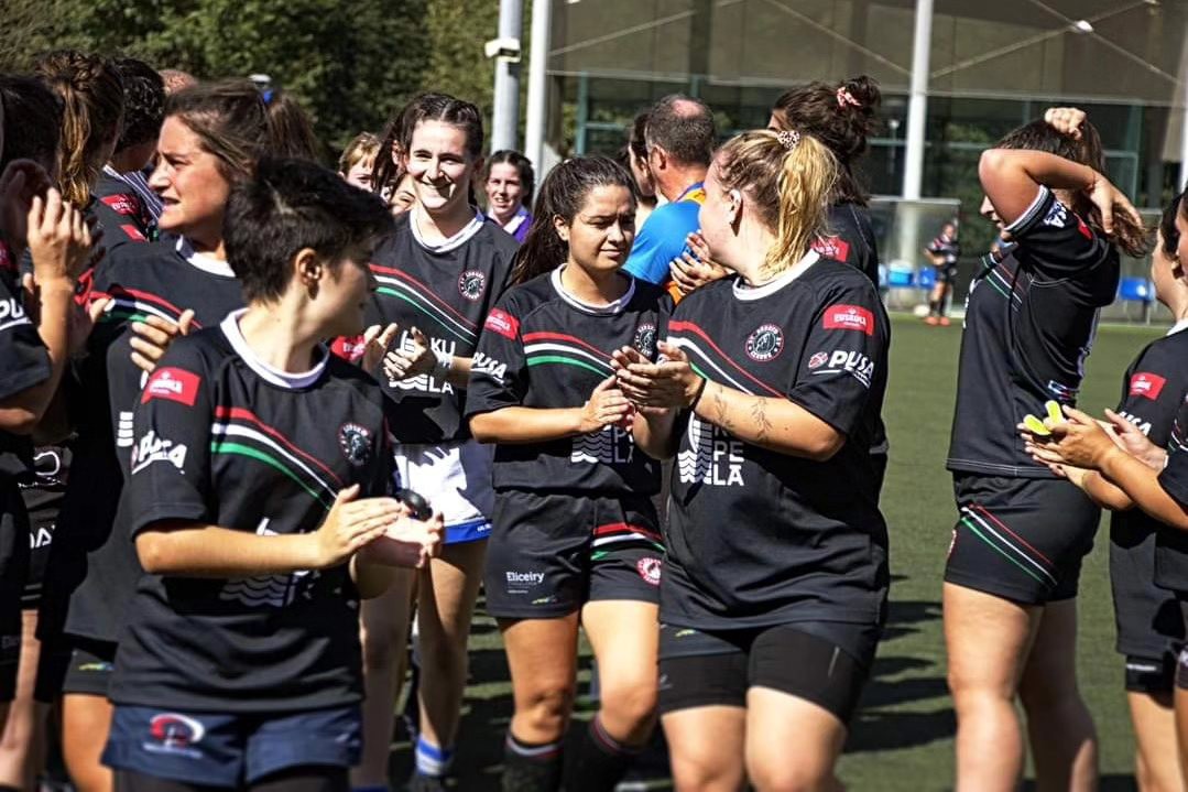 Sarako Izarra errugbi taldeko emakumeek euskal ligako lehen jardunaldia jokatuko dute igandean Donostian