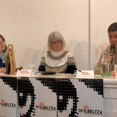 [(H)ilbeltza] Mahai ingurua: Basque noir edo euskal nobela beltza?
