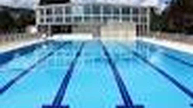 Baztango Giltxaurdi Udal Kirol Instalazioan sar-atera