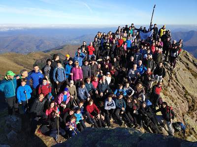 Mendaurrera igoz eta lasterka eginez akituko du urtea Doneztebeko Erreka elkarteak