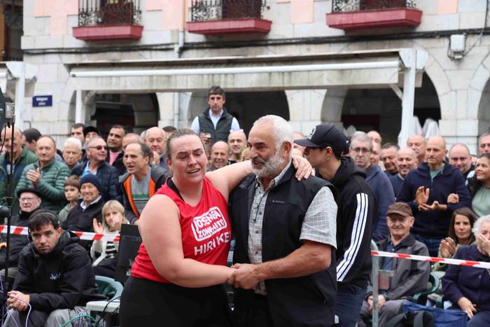 Euskal Herriko emakumezkoen aizkolari txapelketako kanporaketa jokatuko dute igandean Berangon