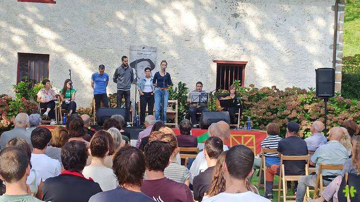 [ARGAZKIAK] Kotto gogoan bertso saio ederra egin dute Beran