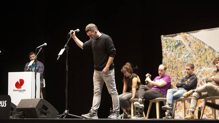 Joanes Illarregik irabazi du Tafallako saioa eta argitu da zein zortzi bertsolari ariko diren finalean kantari