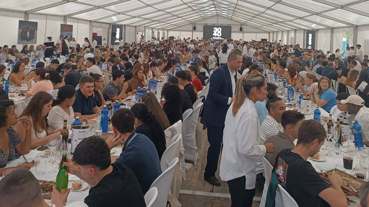 Martiko eta Venta Peioren urteurrenak ospatzera, 1.400 pertsona elkartu dira Dantxarinean