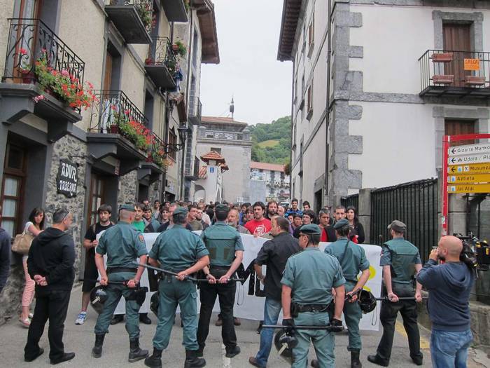 Maxurrenea Guardia Zibilaren esku uztea erabaki du UPNk 