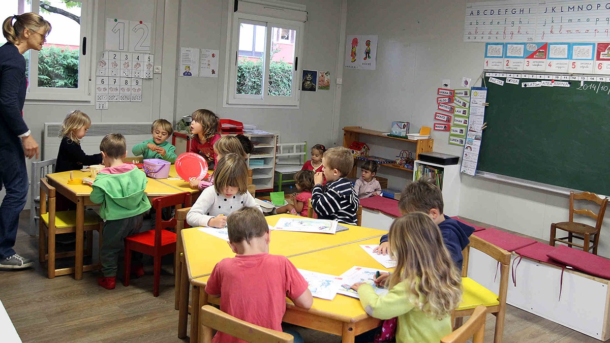 11 urtetik goitiko ikasle guztiek maskara jantzi beharko dute Ipar Euskal Herrian