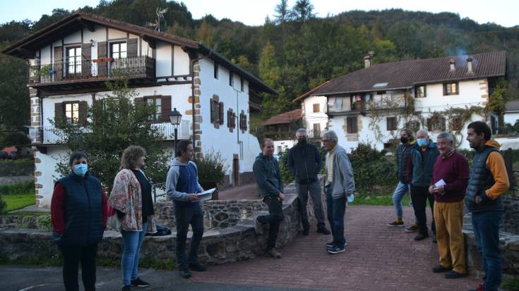Bidasoa karrikako, Foruen Plazako eta Legarbideko auzotarrekin bilduko da bihar Berako alkatea