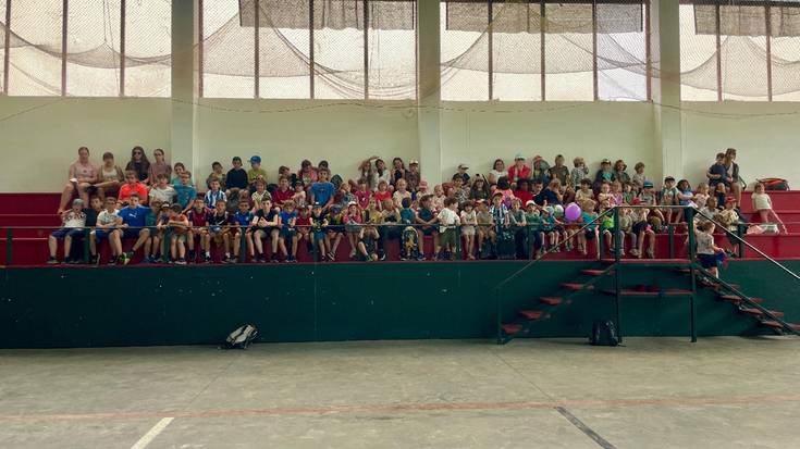 Uztaritze, Urdazubi eta Zugarramurdiko eskolen arteko topaketa egin dute lehen aldiz