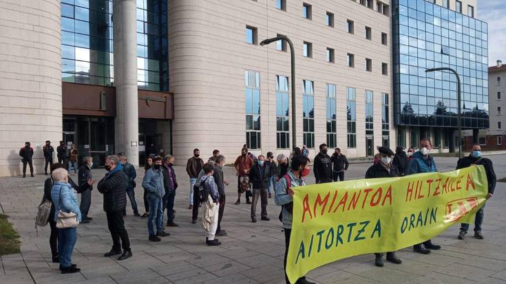 Laminaciones de Lesakaren ondorengo enpresetako batek langile baten amiantoaren ondoriozko heriotza onartu eta familiari kalte-ordaina eman dio