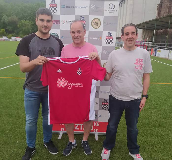 Iban Romo izanen da Baztan futbol talde nagusiko entrenatzailea