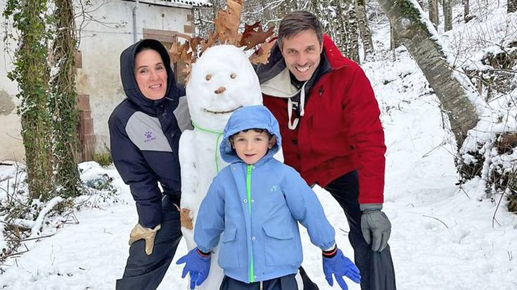 «Euskara ikasteko denbora eta toki egokia bilatu ditut Ezkurran»