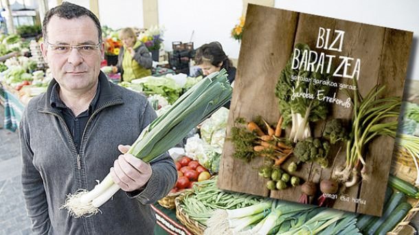 Amaiurren Jakoba Errekondoren hitzaldia ortziralean Herriko Ostatuan