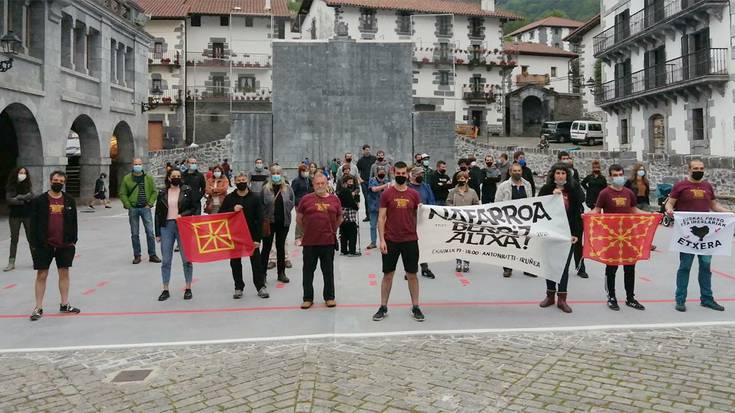 Leitzan ere Nafarroa Berriz Altxa herri ekimenarekin bat egin dute