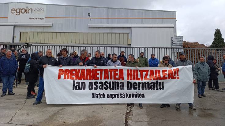 Doneztebeko kamioilari bat hil da Araban izandako lan istripuan