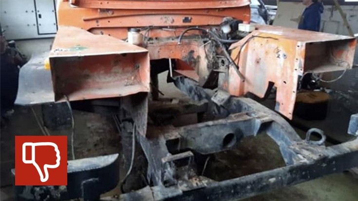 Berako garaje batean zegoen 4x4 ibilgailu bati pieza guztiak ebatsi dizkiotela salatu dute