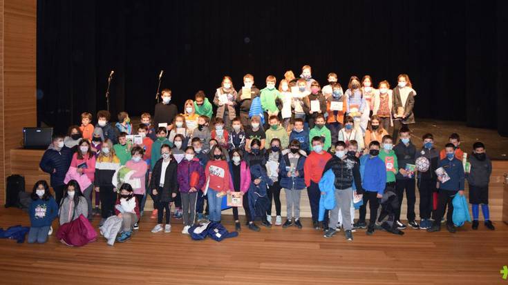 VIII. ipuin lehiaketako sariak banatu ditu Beti Gaztek