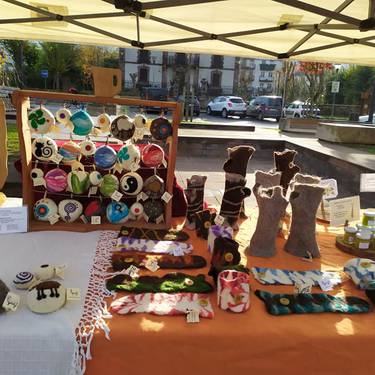 Bertako artisauen azoka Donezteben