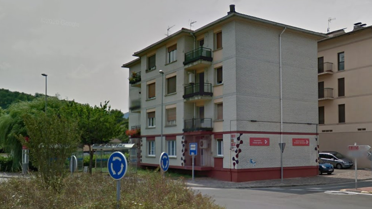 Doneztebeko Udalak pisu bat enkantean atera du