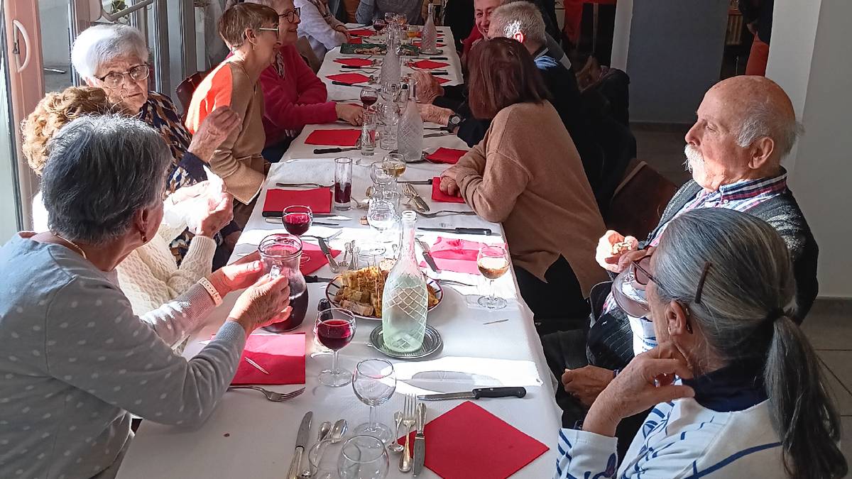 Urteko azken elkarretaratzea egin du Sarako Zangoak Arin elkarteak