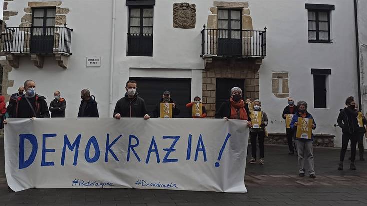 Sarek, Bake Bideak eta Bakegileek elkarrekin egin dute larunbatean euskal presoen alde eginen diren mobilizazioetan parte hartzeko deia