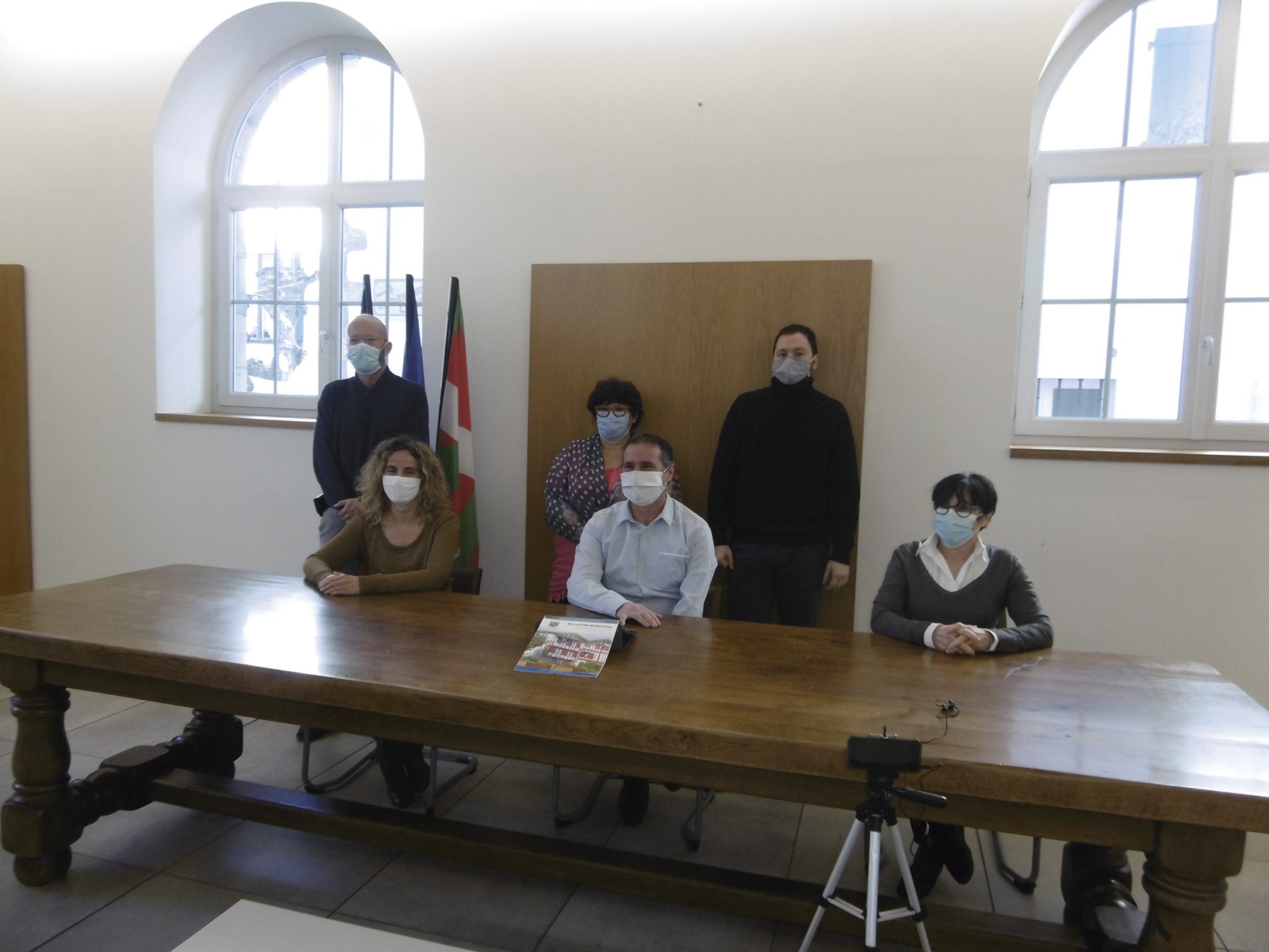 Osasun egoeraren karietara agiantzak prentsaren bidez eman ditu ezagutzera Senpereko herriko kontseiluak