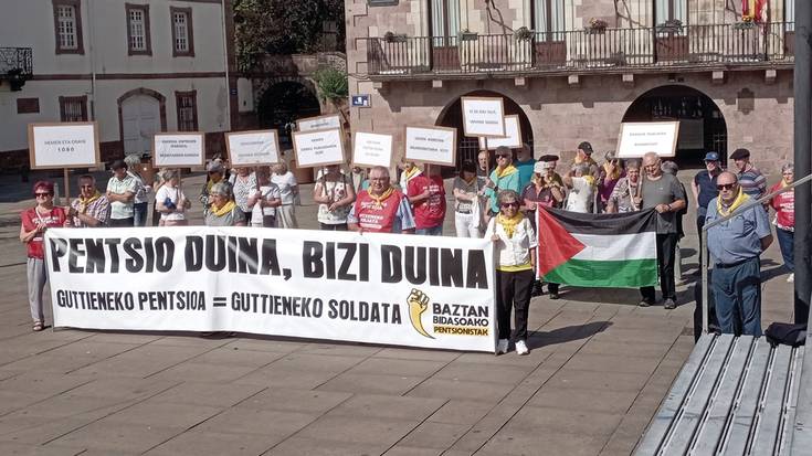 Mobilizatzeko beharra azpimarratuz hasi dute ikasturtea Baztan-Bidasoko pentsiodunek