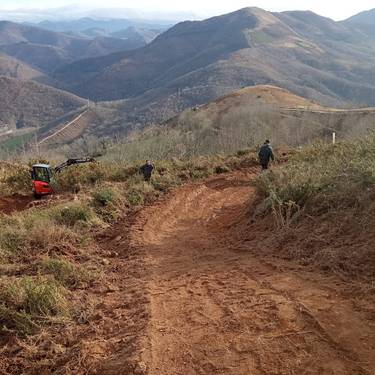 Frainen mendi bizikletako jaitsiera pista bat eraikitzeko proiektuaren aurkezpena