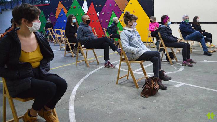 Dokumentalarekin eta bakarrizketa umoretsuarekin abiatu dituzte Arantzan kultur egunak