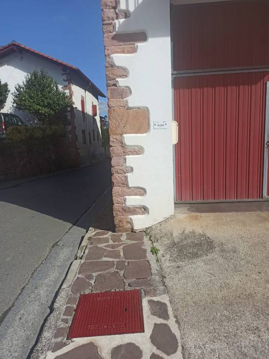 Suteen kontrako segurtasun neurri gehiago paratu dituzte Zugarramurdin