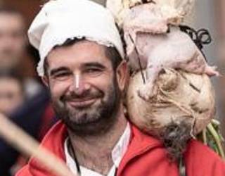 «Mozorro taldean sartuta, oso desberdin ikusten dira inauteak»