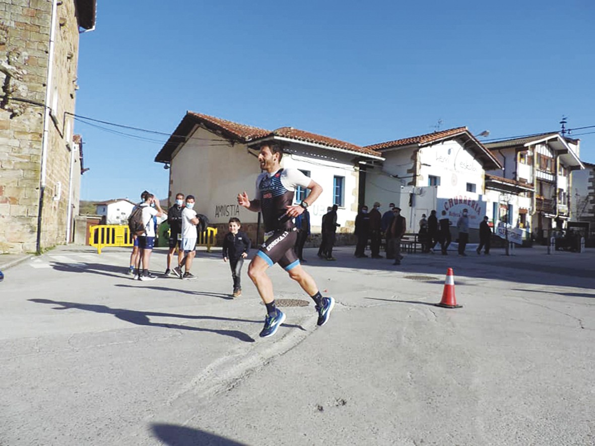 Errekako hiru kirolarik parte hartu dute Arbizuko duatloian