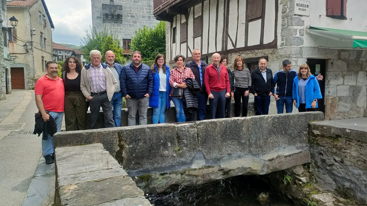 Geroa Baiko Nafarroako ordezkariak Lesakan izan dira