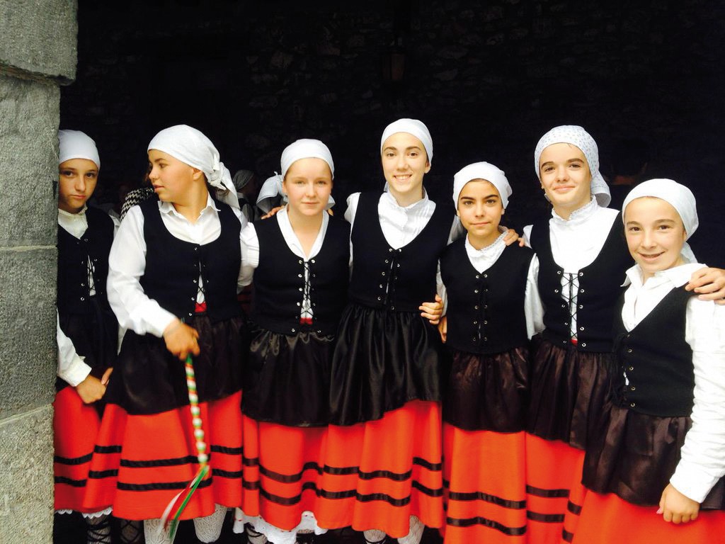 Reparto Egunarekin eta Umeen Egunarekin pestari usaina somatuko zaio Leitzan