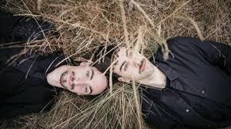 Urte ederra izan da Led Silhouette dantza konpainiarentzat