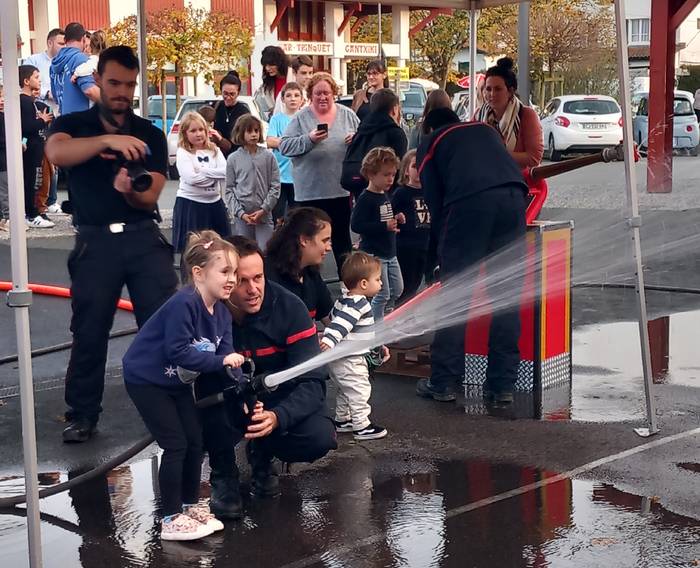 Telethonen aldeko ekitaldiak izanen dituzte abenduko lehen asteburuan Senperen