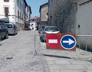 Arantzako Goiko Karrika norantza bakarrekoa izanen da uda honetan ere