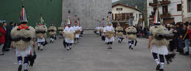 Retegitarrak omendu dituzte Eratsungo Malerrekako Egunean