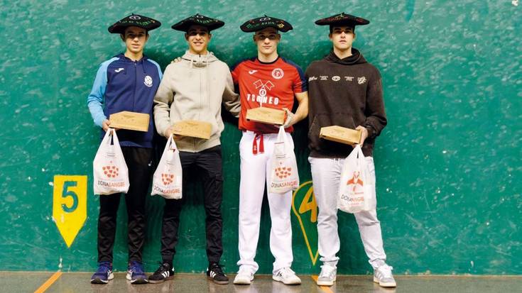 Jon Lazkanotegi beratarra Naiarako lau eta erdiko txapelketan irabazle