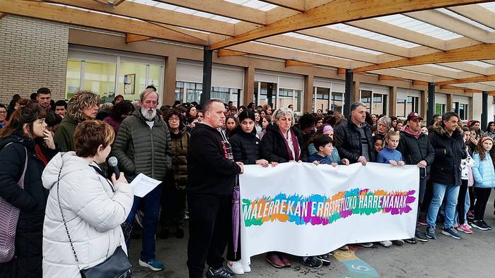 Elkarretaratze instituzionala egin du Malerrekako Mankomunitateak Emakumeen Egunaren harira