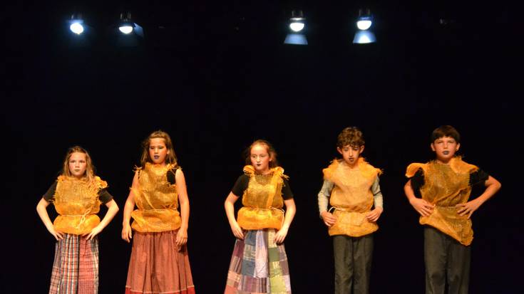 Ortziralean abiatuko da Mugaz Gain Berako Antzerki Jardunaldia