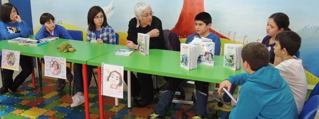 Toti Martinez de Lezea idazle ezaguna Irain eskolan izan da