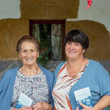 'Bizitza baten txatalak' liburuaz Onintza Enbeita