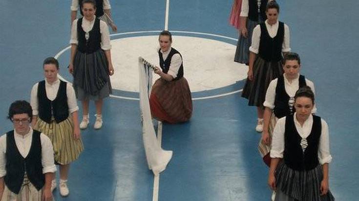 Erreka Kirol Elkartearen Egunaren falta antzematen da gaur Donezteben